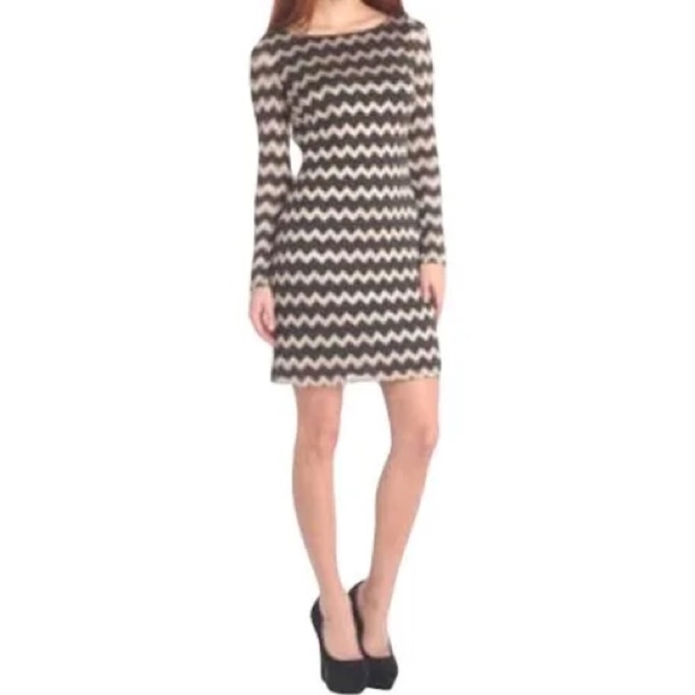 Nine West: Chevron black and gold Patterned sparkly Long Sleeve Dress size 6
